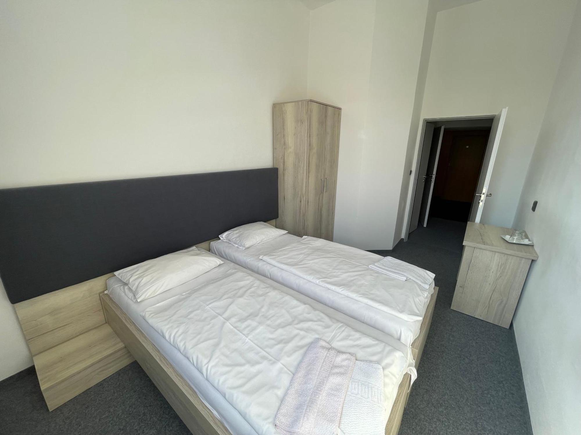 Hotel Stadion Hradec Králové Extérieur photo